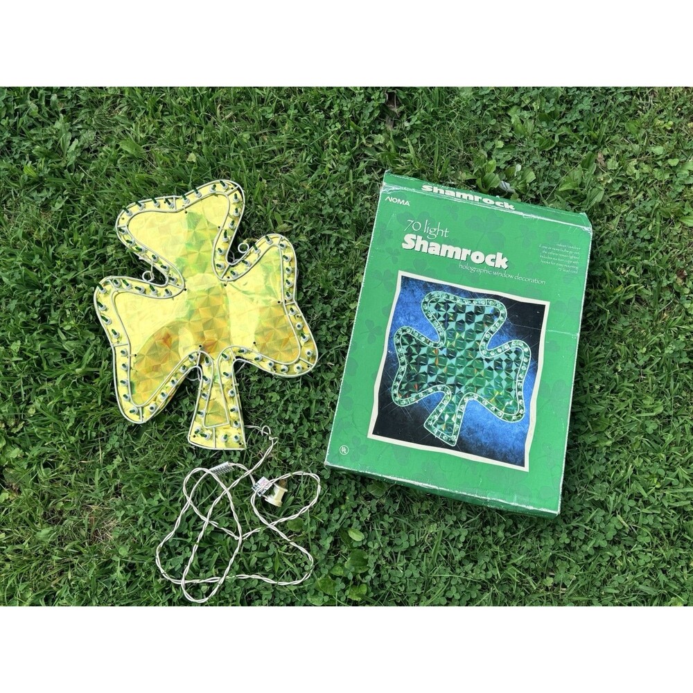 Vintage 2002 NOMA 70 Light Shamrock Holographic Window Hanging Decoration WORKS